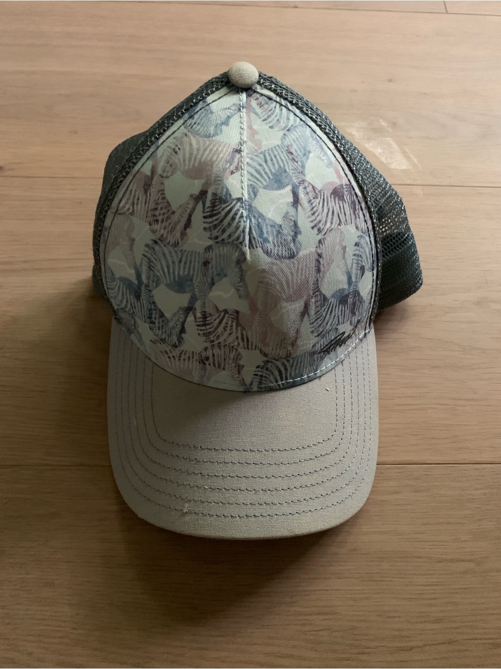 prAna La Viva Womens Trucker Hat Zebra Print Pastel Blue Outdoor Boho Surf Style